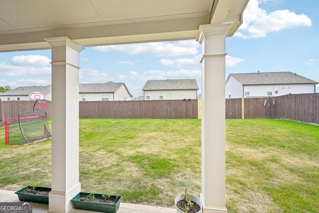 121 Mitchem Creek Drive, Loganville, GA 30052