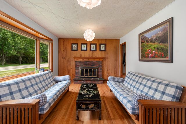 85 Jericho Road, Essex, VT 05452