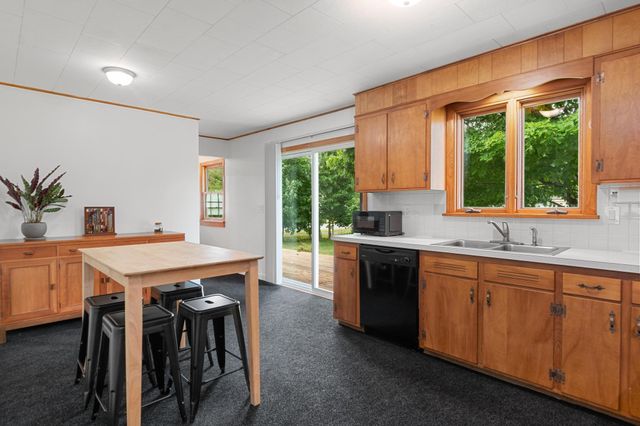 85 Jericho Road, Essex, VT 05452