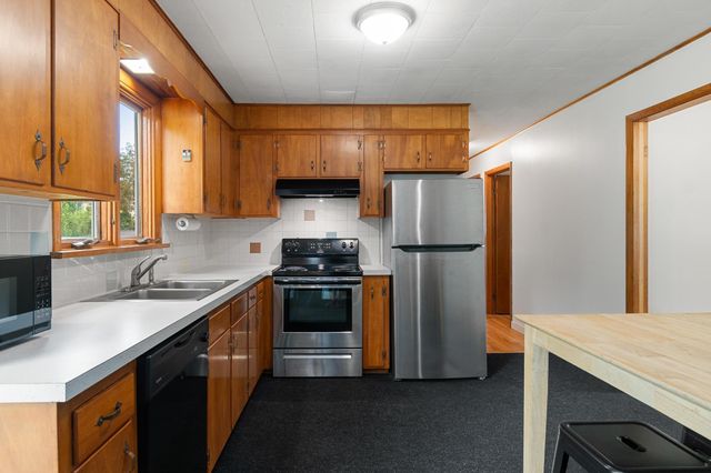 85 Jericho Road, Essex, VT 05452