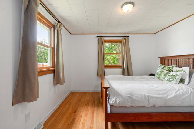 85 Jericho Road, Essex, VT 05452