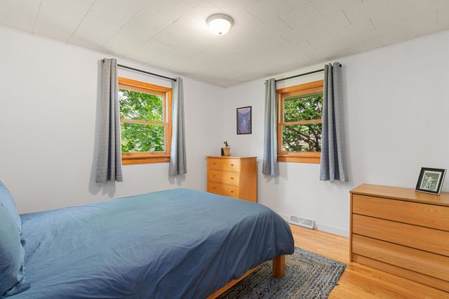 85 Jericho Road, Essex, VT 05452