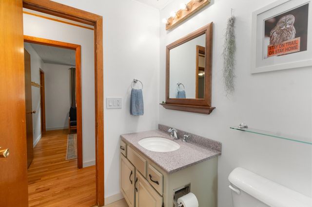 85 Jericho Road, Essex, VT 05452