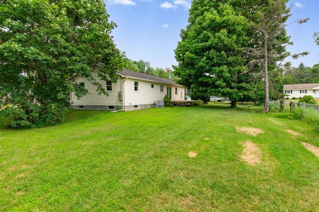 85 Jericho Road, Essex, VT 05452