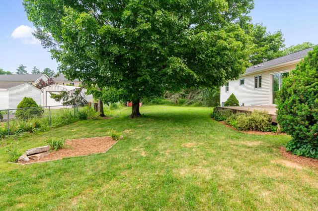 85 Jericho Road, Essex, VT 05452