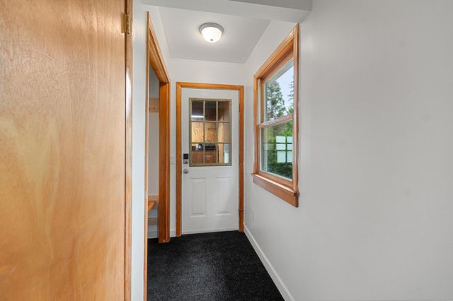 85 Jericho Road, Essex, VT 05452