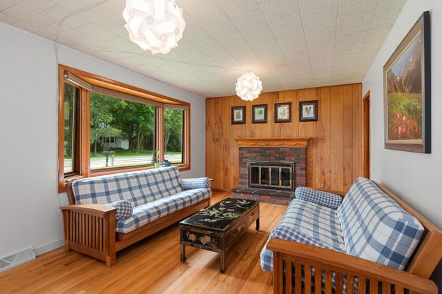 85 Jericho Road, Essex, VT 05452