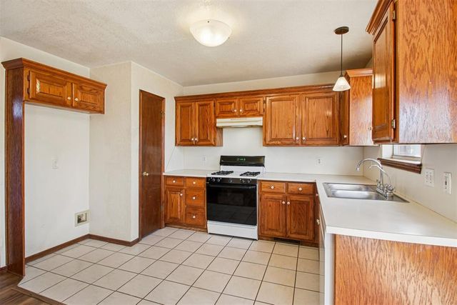 244 Waterfront Drive, Norman, OK 73071