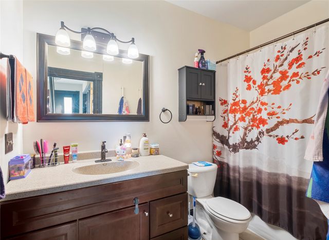 804 Summer Street, Grinnell, IA 50112