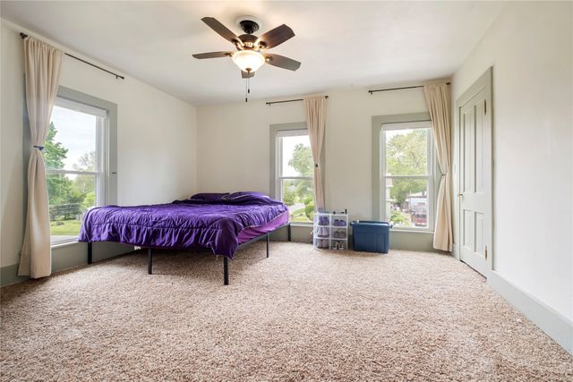 804 Summer Street, Grinnell, IA 50112