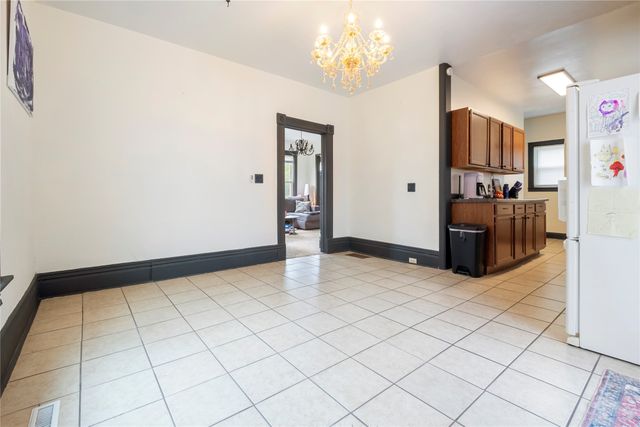 804 Summer Street, Grinnell, IA 50112