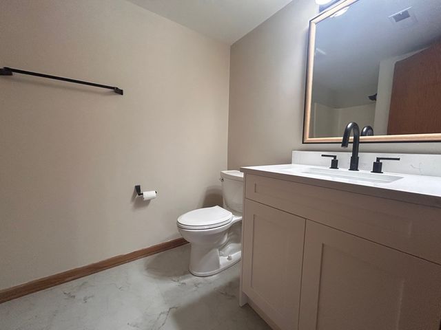 10 Joyce Court, Crete, IL 60417