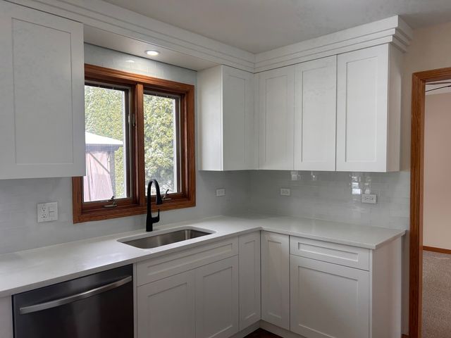 10 Joyce Court, Crete, IL 60417