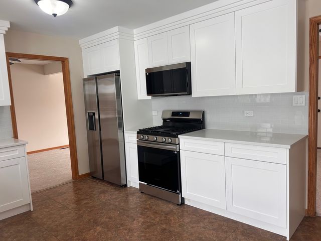 10 Joyce Court, Crete, IL 60417