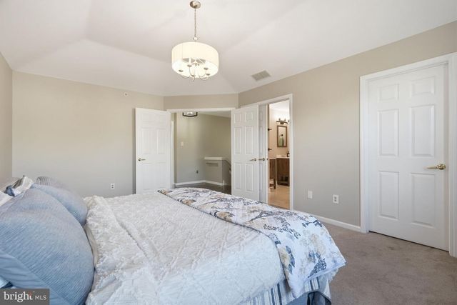 505 WATERFORD CT, New Hope, PA 18938