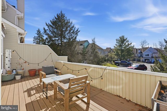 505 WATERFORD CT, New Hope, PA 18938