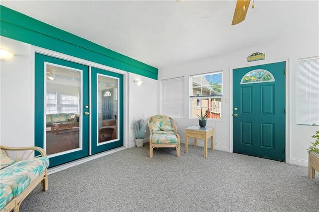 2337 N Wolfsnare DR, Virginia Beach, VA 23454