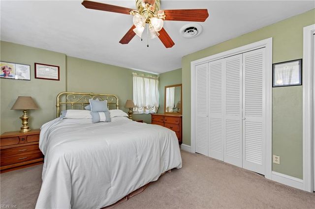 2337 N Wolfsnare DR, Virginia Beach, VA 23454