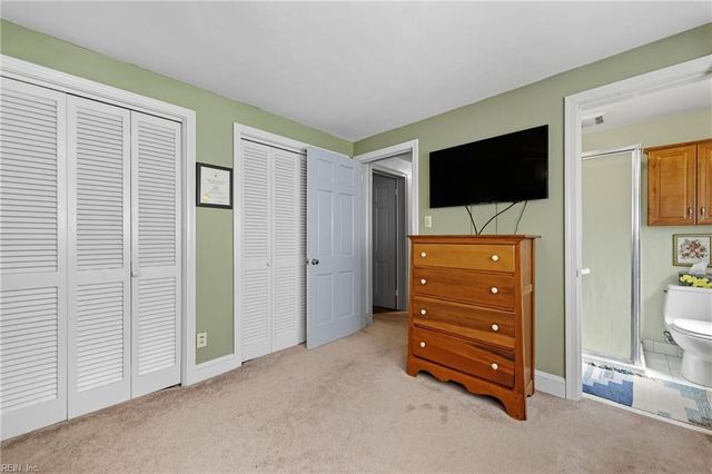 2337 N Wolfsnare DR, Virginia Beach, VA 23454