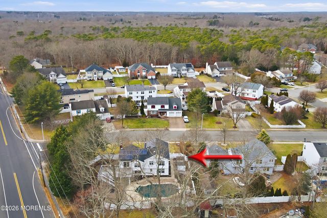 2 Weasel Creek Court, Howell, NJ 07731