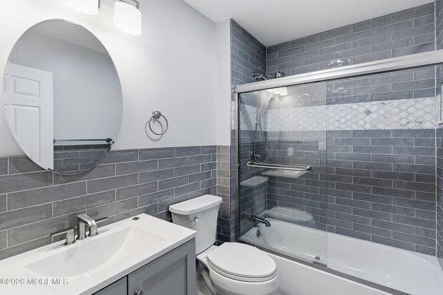 2 Weasel Creek Court, Howell, NJ 07731