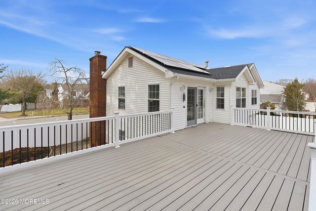 2 Weasel Creek Court, Howell, NJ 07731