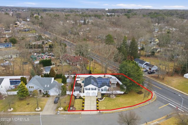 2 Weasel Creek Court, Howell, NJ 07731