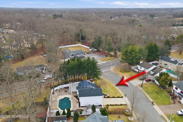 2 Weasel Creek Court, Howell, NJ 07731