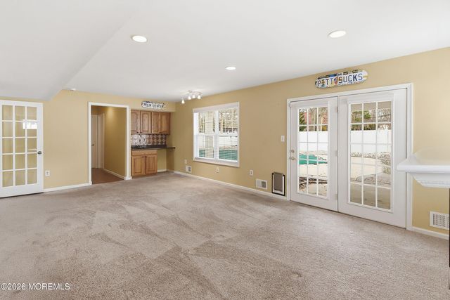 2 Weasel Creek Court, Howell, NJ 07731