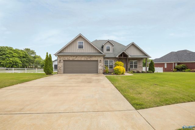 55 Rolling Brook Drive, Rogersville, AL 35652