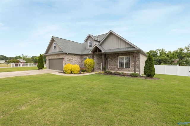 55 Rolling Brook Drive, Rogersville, AL 35652