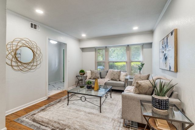 2417 San Paula Avenue, Dallas, TX 75228