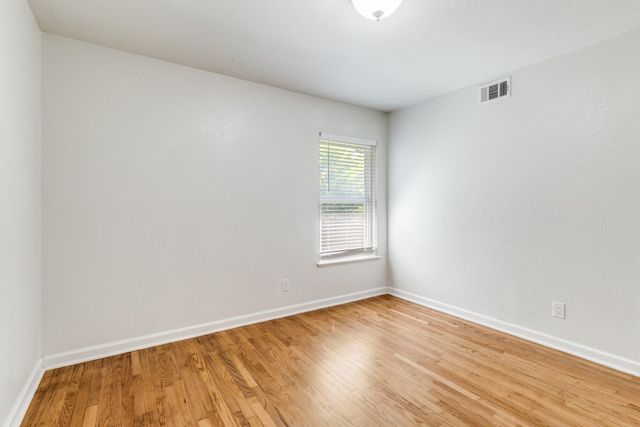 2417 San Paula Avenue, Dallas, TX 75228