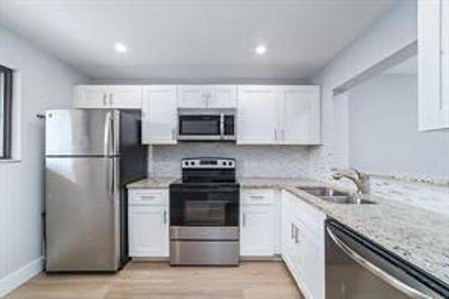 9431 Boca Cove Circle 1001, Boca Raton, FL 33428