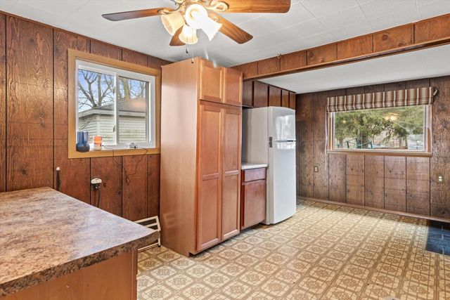 W6709 Lake Shore CIRCLE, Elkhorn, WI 53121