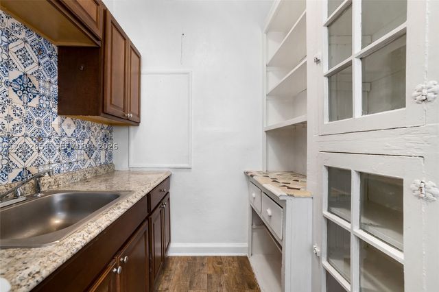 114 Menores Ave, Coral Gables, FL 33134