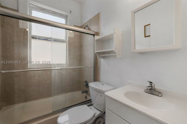 114 Menores Ave, Coral Gables, FL 33134
