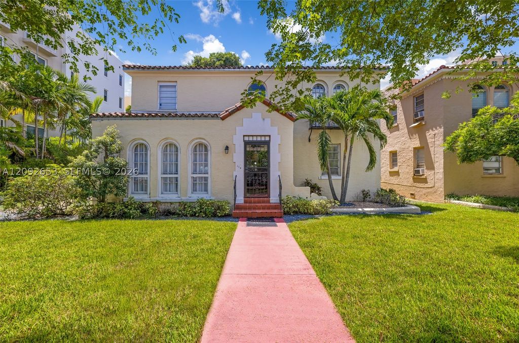 114 Menores Ave, Coral Gables, FL 33134