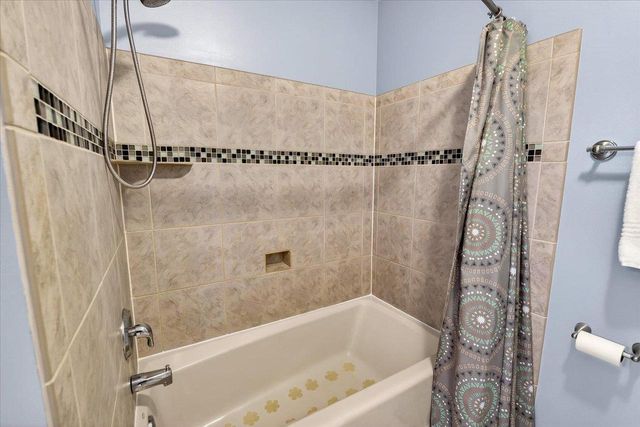 7121 Lindfield Road, Madison, WI 53719