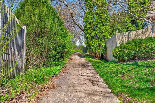 7121 Lindfield Road, Madison, WI 53719