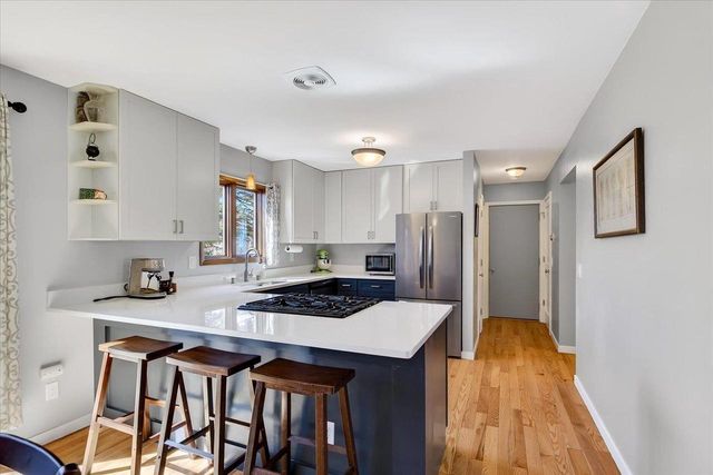 7121 Lindfield Road, Madison, WI 53719