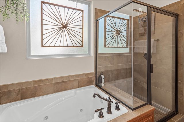 12 Riviera Drive, Rogers, AR 72756