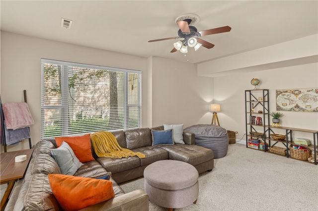 12 Riviera Drive, Rogers, AR 72756