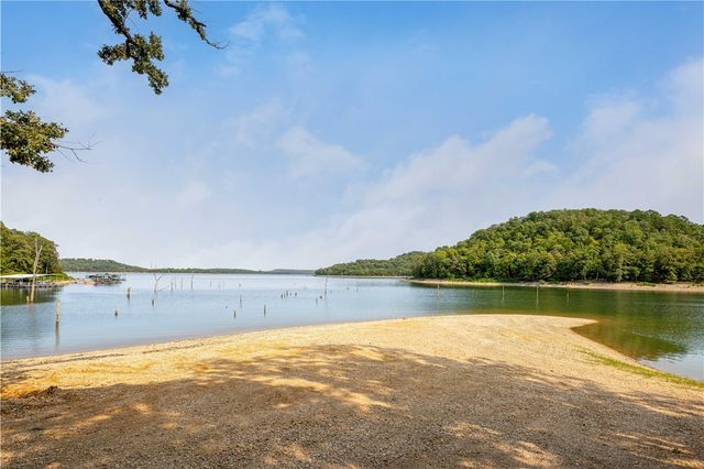 12 Riviera Drive, Rogers, AR 72756