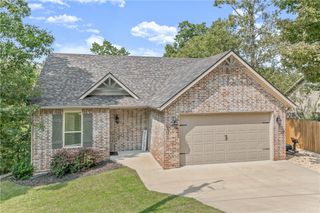 12 Riviera Drive, Rogers, AR 72756