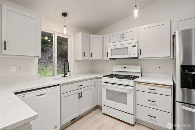 6229 SE Grandridge Drive, Port Orchard, WA 98367