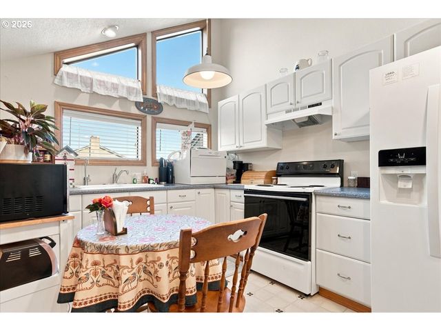 8000 Nw 16TH Ave, Vancouver, WA 98665