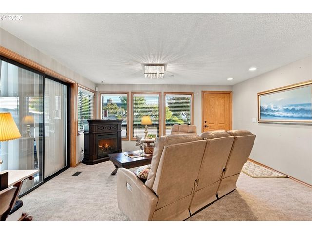 8000 Nw 16TH Ave, Vancouver, WA 98665