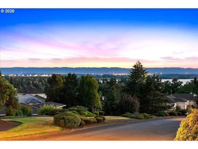 8000 Nw 16TH Ave, Vancouver, WA 98665