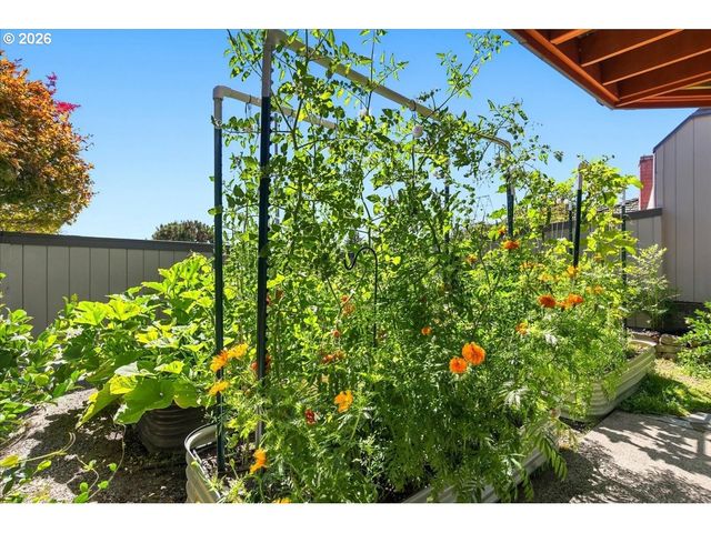 8000 Nw 16TH Ave, Vancouver, WA 98665